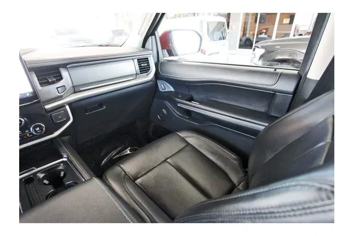 $37691 : Ford Expedition MAX 2022 4x4 image 9