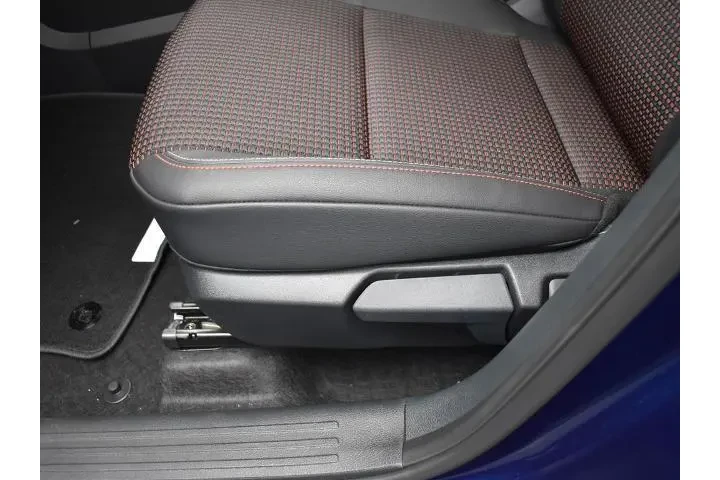 $26579 : Nissan Kicks 2025 SR 4dr Cro image 7