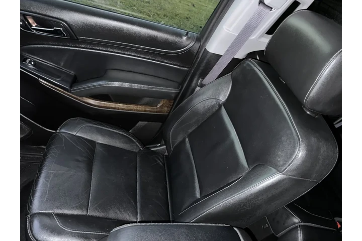 $12500 : 2017 Tahoe LT SUV image 8