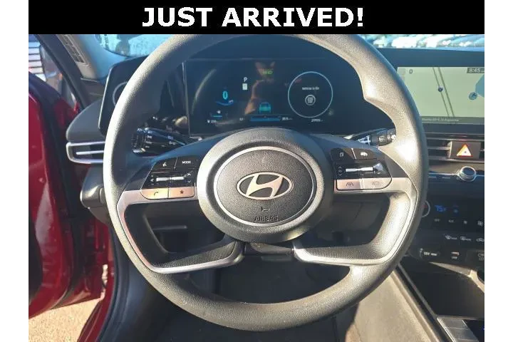 $18871 : Hyundai ELANTRA 2024 SEL 4dr image 9