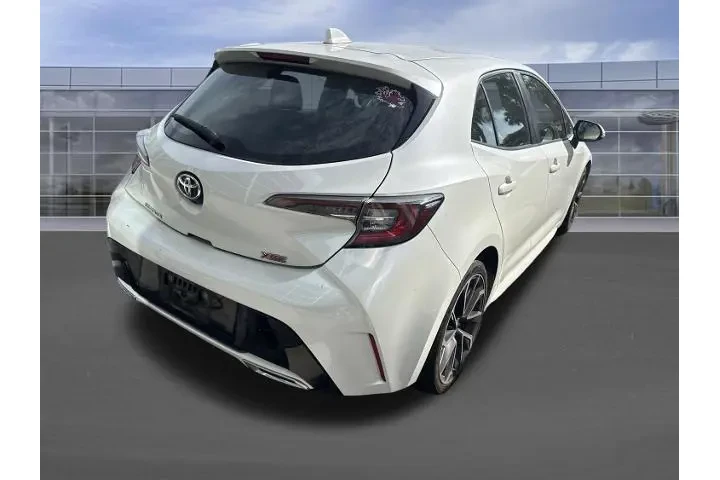 $17050 : Toyota Corolla Hatchback 201 image 5