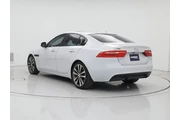 $16998 : Jaguar XE 2017 35t Prestige thumbnail