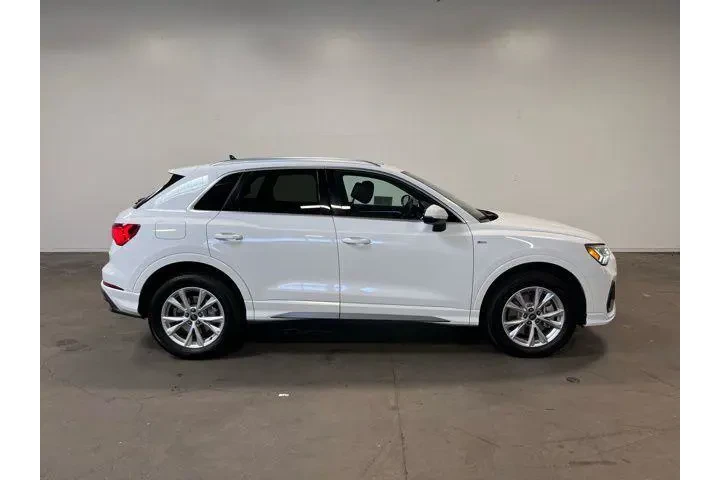 $28967 : Audi Q3 2025 AWD quattro S l image 2
