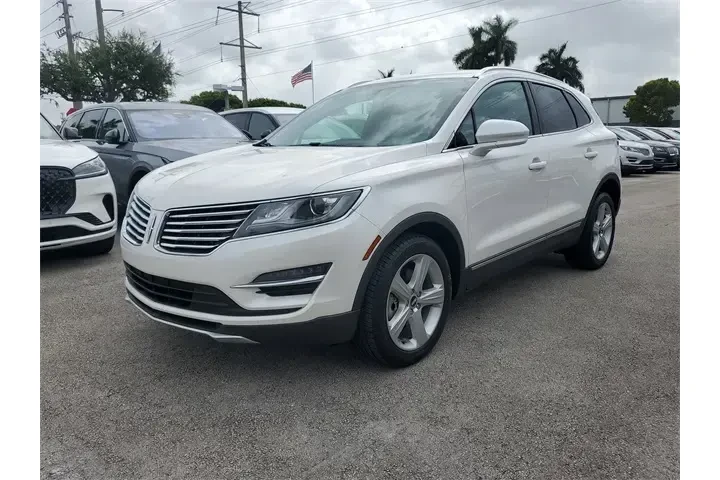 $14990 : Lincoln MKC 2018 Premiere 4d image 3