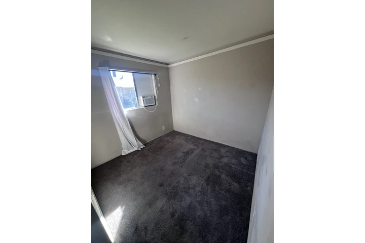 $850 : RENTO CUARTO EN SOUTH GATE image 2