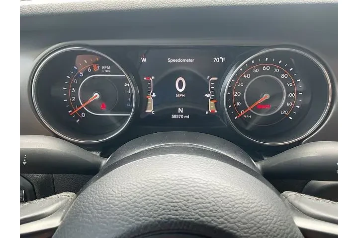 $26997 : Jeep Wrangler Unlimited 2020 image 10