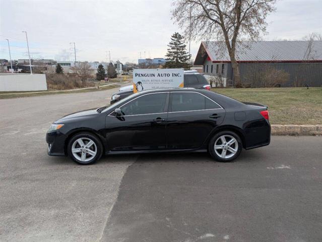 $9990 : 2014 Camry SE image 3