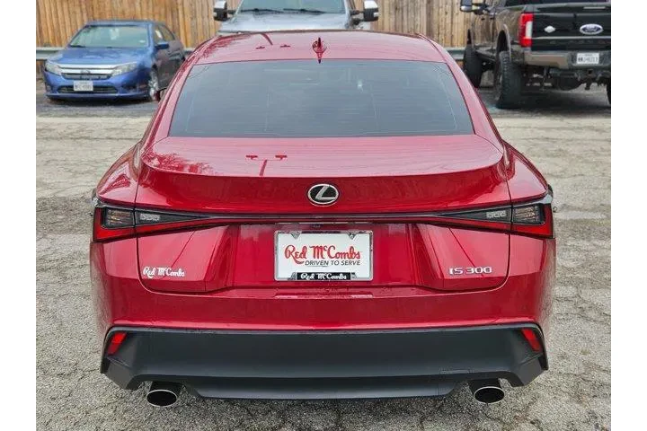 $35600 : Lexus IS 300 2023 4dr Sedan image 4