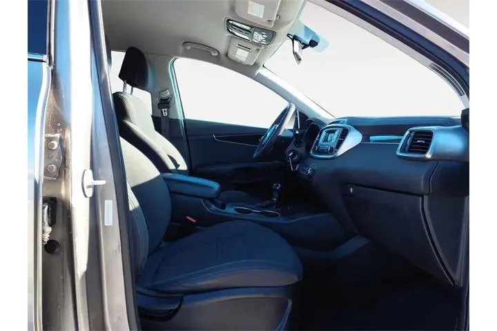 $7961 : Kia Sorento 2017 L 4dr SUV image 9