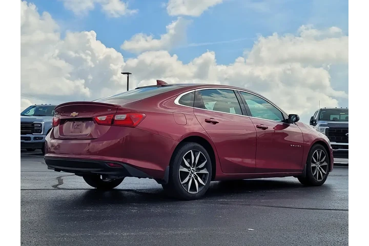 $12549 : Chevrolet Malibu 2018 LT 4dr image 9