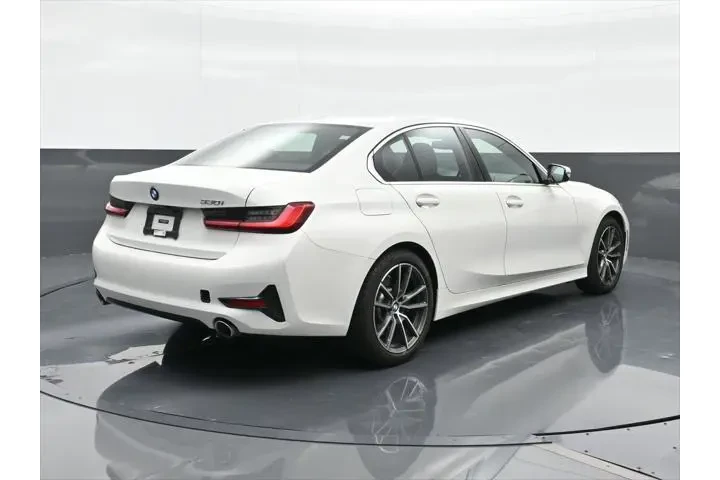 $26815 : BMW 3 Series 2021 330i 4dr S image 5