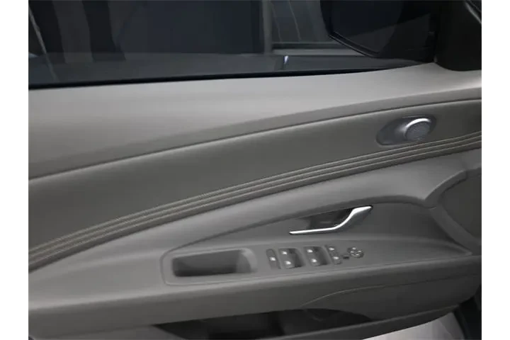 $16995 : Hyundai ELANTRA 2023 SEL 4dr image 5