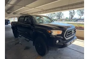 $34995 : Toyota Tacoma 2022 4x4 SR5 V thumbnail