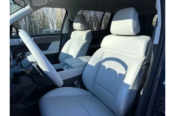 $35990 : Hyundai SANTA FE Hybrid 2026 image 8