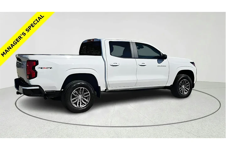 $33427 : Chevrolet Colorado 2024 4x4 image 8