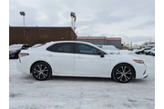 $16995 : 2019 Camry SE thumbnail