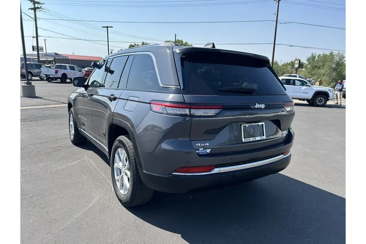 $30995 : Jeep Grand Cherokee 2023 4x4 image 5