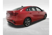 $15585 : Kia Forte 2024 LXS 4dr Sedan thumbnail