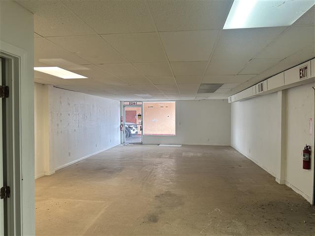 $1500 : Local comercial en Norwalk image 1