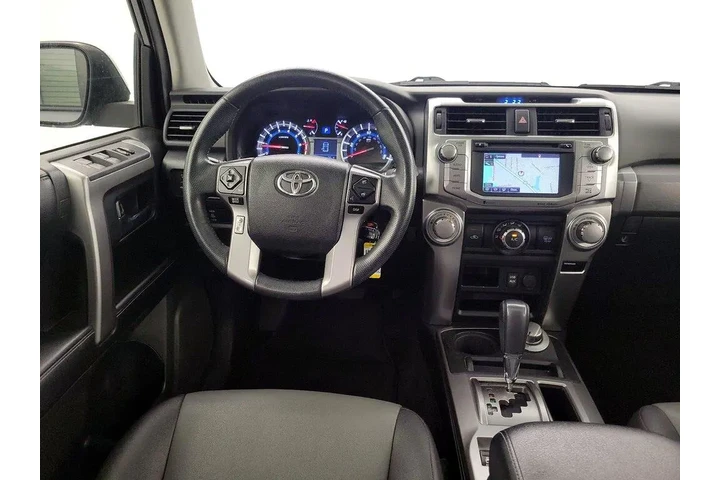 $28998 : Toyota 4Runner 2018 4x4 SR5 image 10