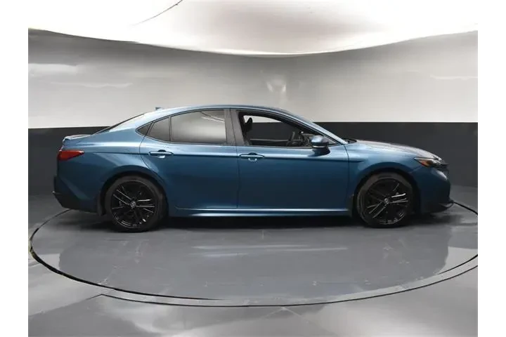 $25142 : Toyota Camry 2025 SE 4dr Sed image 8