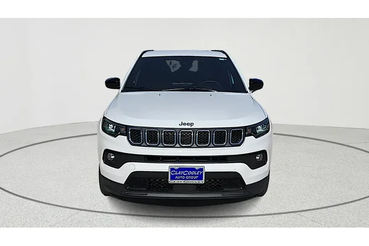 $17612 : Jeep Compass 2024 4x4 Latitu image 2