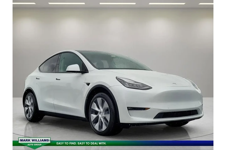 $31295 : Tesla Model Y 2022 AWD Long image 2