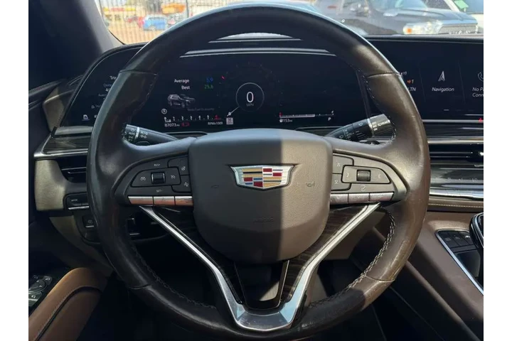 2021 Escalade Premium Luxury image 8