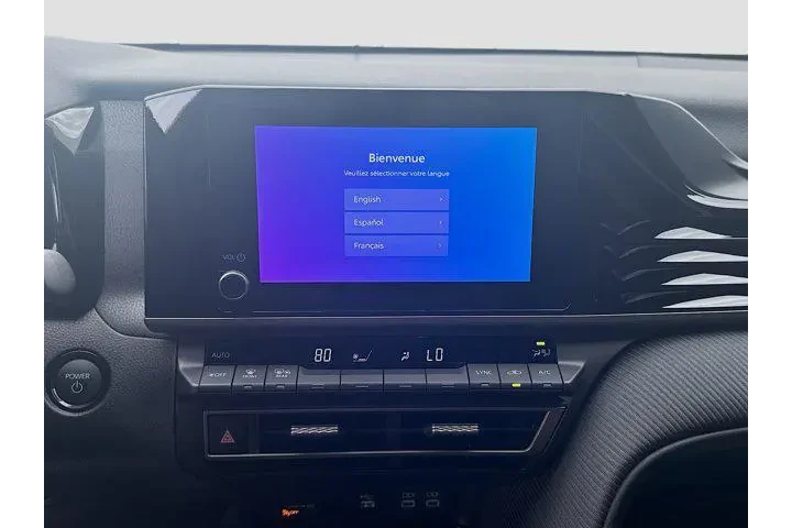 $25998 : Toyota Camry 2025 SE 4dr Sed image 10