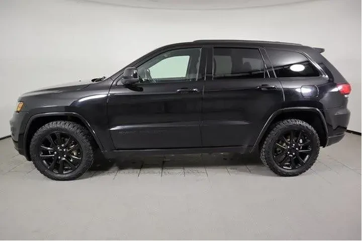 Jeep Grand Cherokee 2019 4x4 image 9