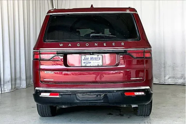 $38291 : Jeep Wagoneer L 2023 4x4 Car image 4