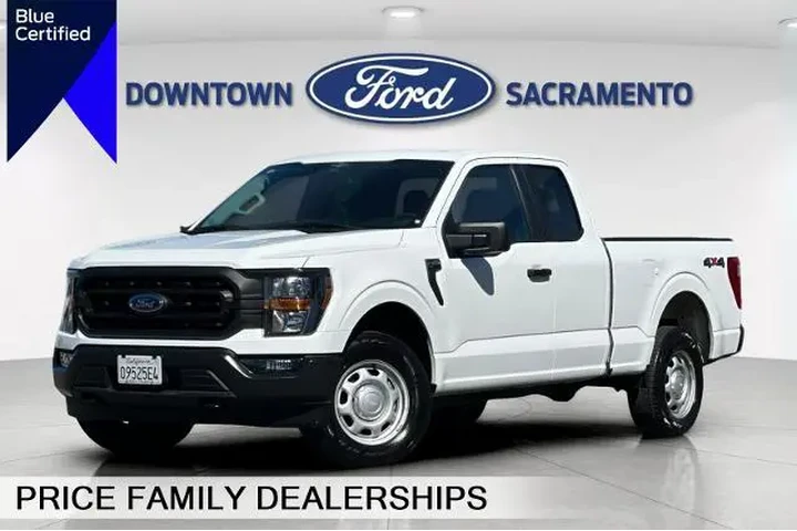 $35811 : Ford F-150 2023 4x4 XL 4dr S image 1