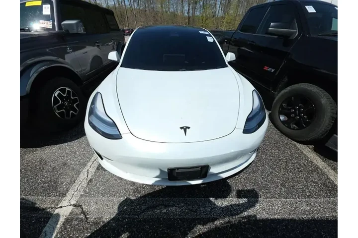 $21493 : Tesla Model 3 2020 AWD Stand image 2