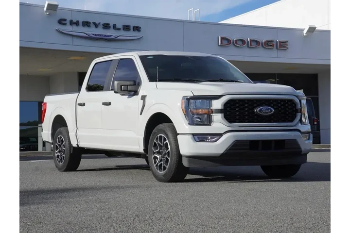 $37425 : Ford F-150 2023 4x2 XL 4dr S image 2