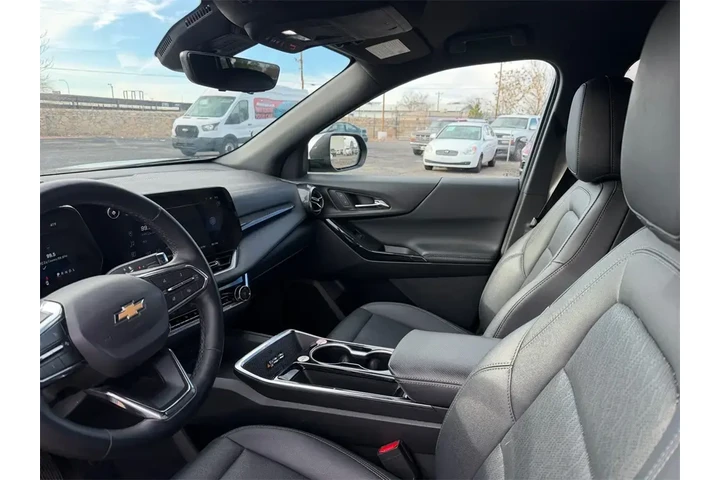 $25500 : Chevrolet Equinox 2025 LT 4d image 5