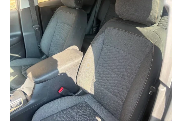 $9500 : 2019 Equinox LT image 8