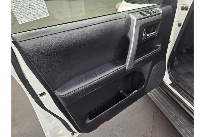 $35735 : Toyota 4Runner 2021 4x2 SR5 image 8