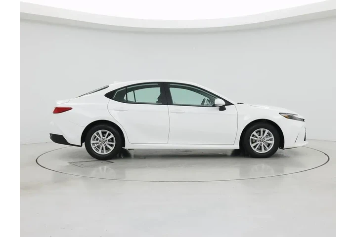 $31998 : Toyota Camry 2026 LE 4dr Sed image 7