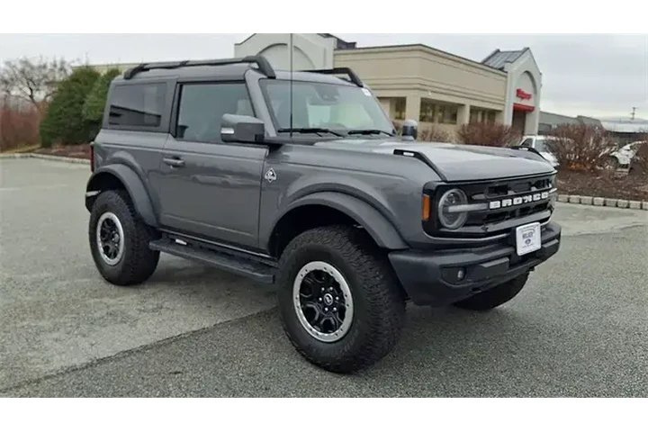 $35995 : Ford Bronco 2022 4x4 Base Ad image 2