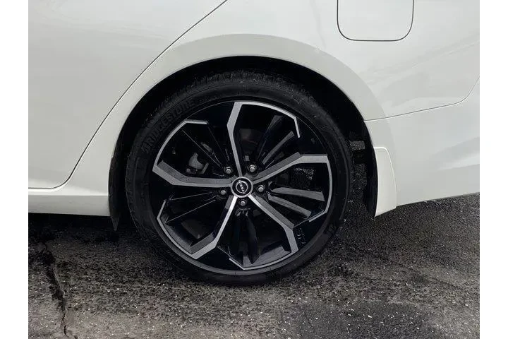 $19487 : Nissan Altima 2025 2.5 SR 4d image 9