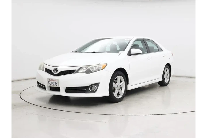 $14998 : Toyota Camry 2014 SE 4dr Sed image 4
