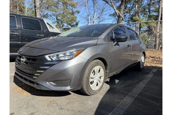 $16980 : Nissan Versa 2025 S 4dr Seda image 1