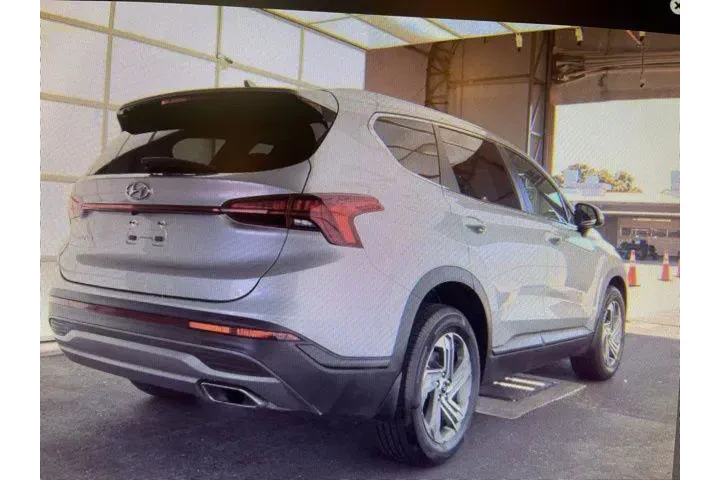 $21000 : Hyundai SANTA FE 2023 SE 4dr image 2