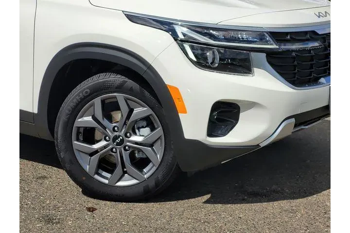 $22883 : Kia Seltos 2024 S 4dr SUV image 6