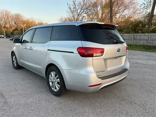 $9995 : Pre-Owned 2016 Sedona L image 4