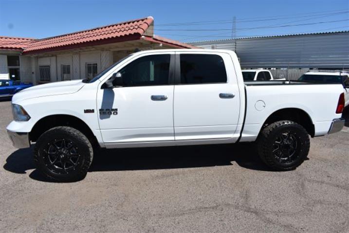 $22995 : 2016 1500 SLT Crew Cab SWB 4WD image 3