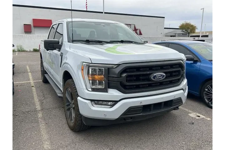$28766 : Ford F-150 2021 4x4 XLT 4dr image 3