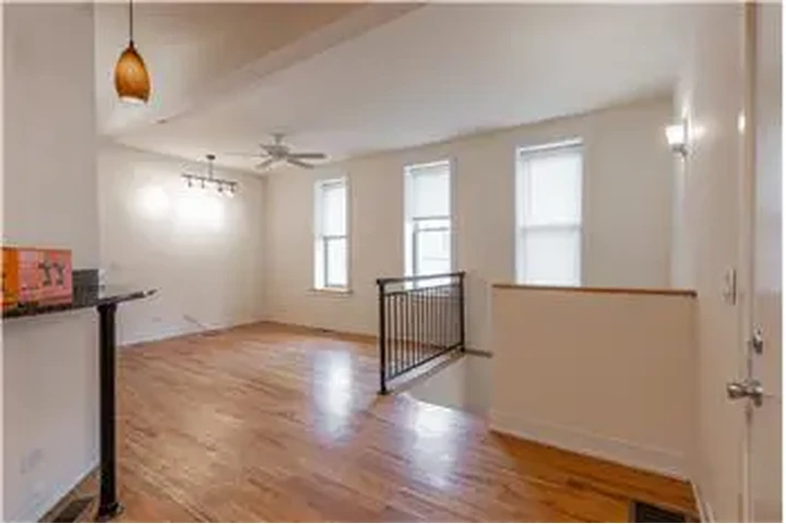 $3600 : Rental property with 3 bedro image 2