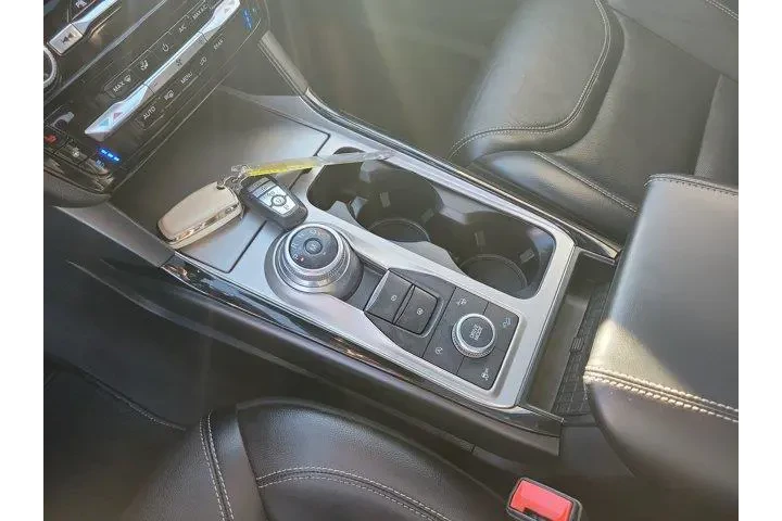 $30000 : Ford Explorer 2021 AWD ST 4d image 8