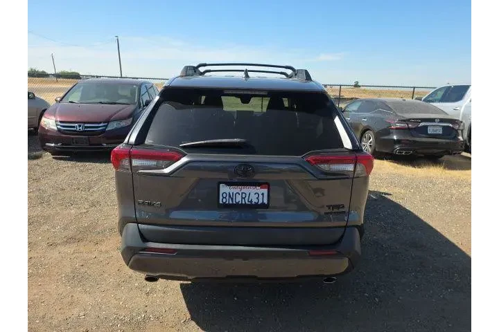 $33900 : Toyota RAV4 2020 AWD Adventu image 6